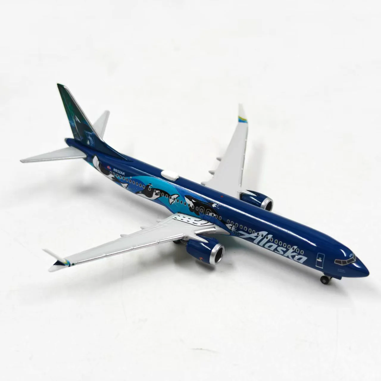 Фото Металлическая модель самолета Herpa 737 Max9 в масштабе 1:500 №4