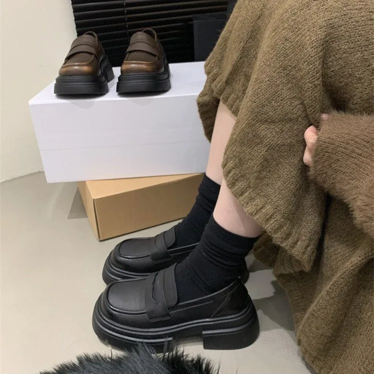 

New Spring Women's Soft Leather Shoes English Style Loafers Fashion Round Head Center Heel Solid Design