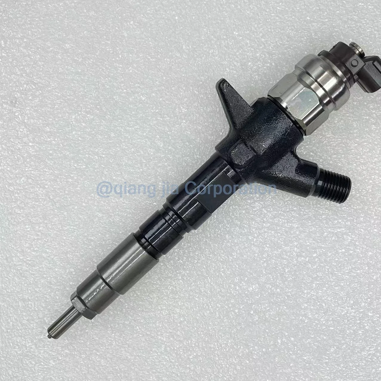 ВЫСОКОКАЧЕСТВЕННЫЙ НОВЫЙ ДИЗЕЛЬНЫЙ ТОПЛИВНЫЙ ИНЖЕКТОР 095000 -5550 33800-45700 ДЛЯ