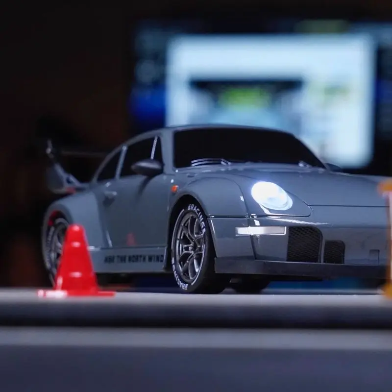 Радиоуправляемый автомобиль с дистанционным управлением дрифт-автомобиль