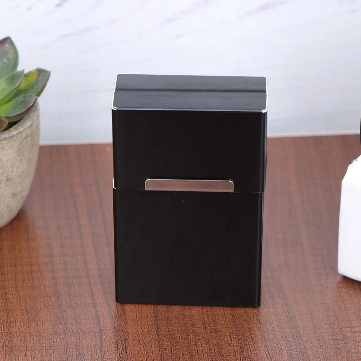 

1pc Case Magnetic Large Capacity Ultrathin Clamshell Aluminum Holder Box Container Case for Men