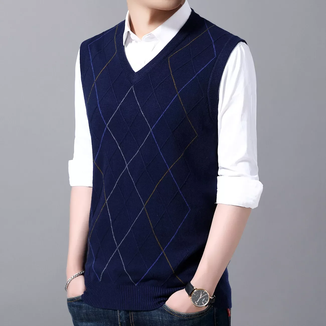 

NEW IN New Men V Neck Argyle Sweater Vest Business Fashion Casual Knitted Sleeveless Vest top Male Brand Clothes