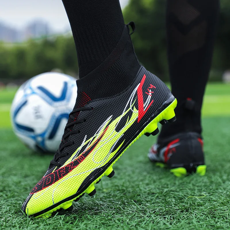 2022 Fashion Black Green Society Soccer Boots for Men Women Non-slip Crampons High Men Football Sneakers Field chuteira de campo