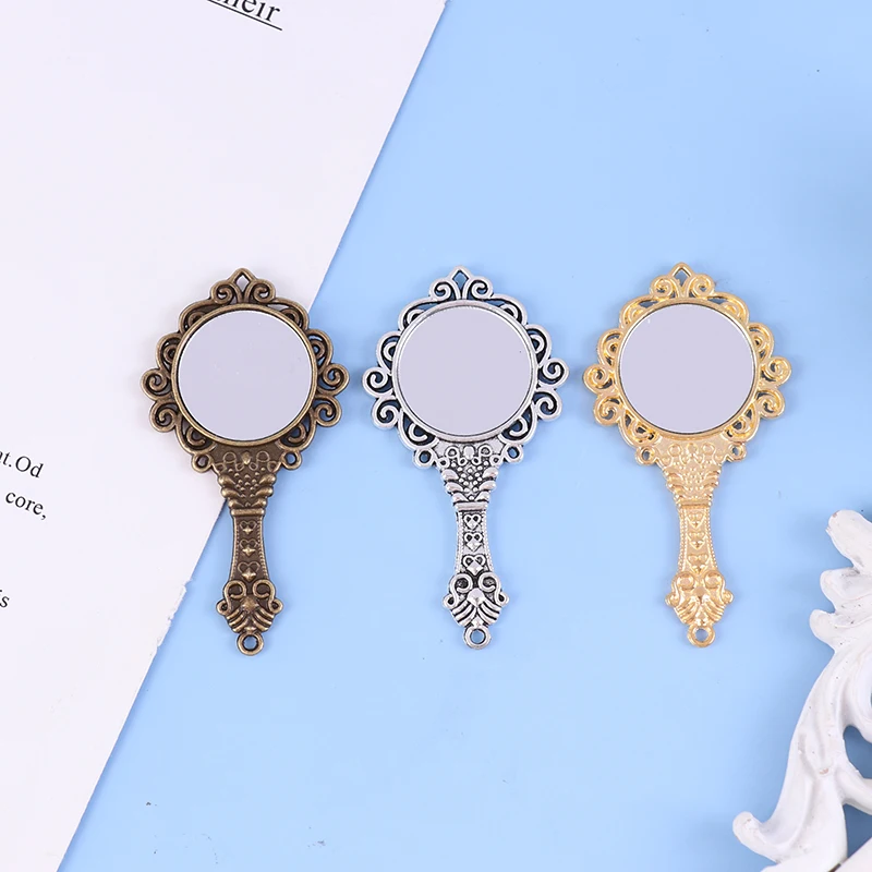 

2Pcs 1:12 Scale Mini Retro Handheld Makeup Mirror For Dollhouse Furniture Bedroom Bathroom Ornament DIY Accessories