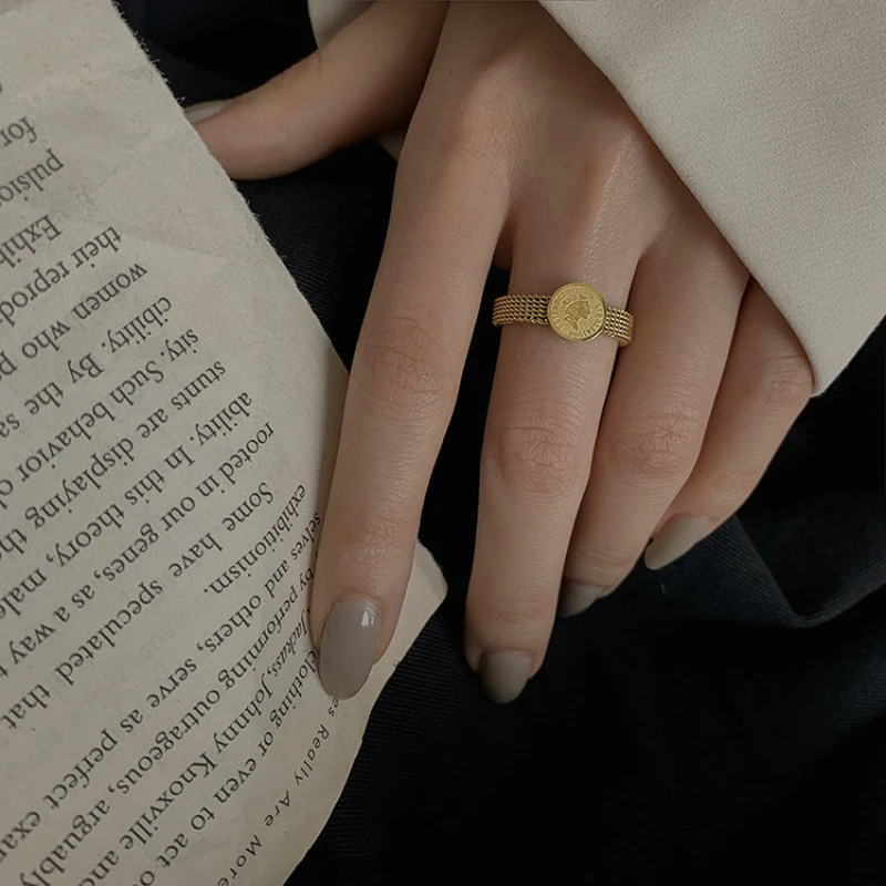 

Vintage Simple Adjustable Index Finger Ring Retro Luxury Geometric Opening Ring Gold Color Unisex Knuckle Ring Daily Accessories