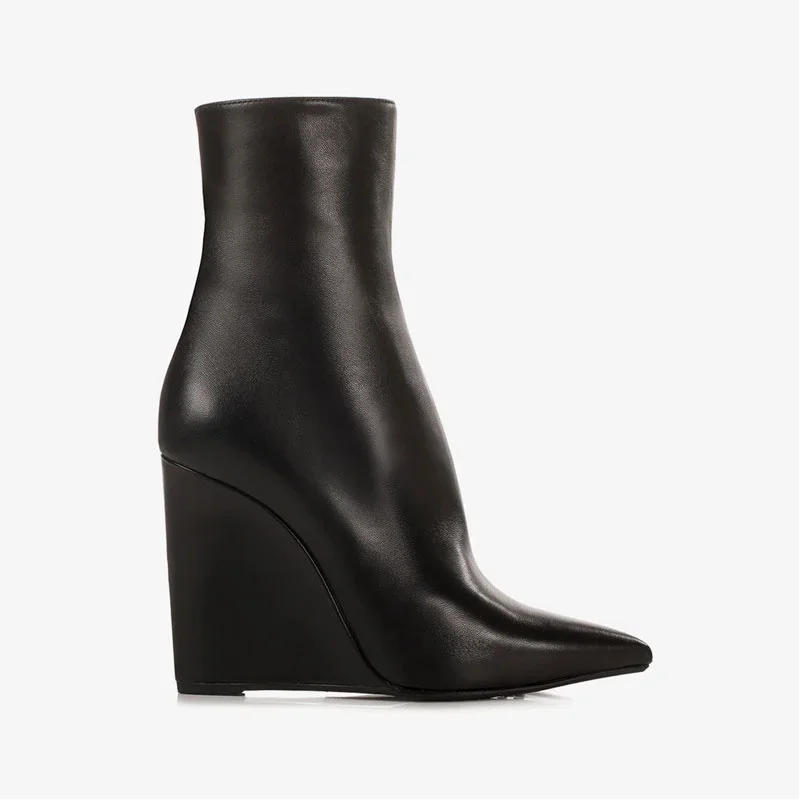 Женские полусапожки на каблуке брендовые с острым носком высоком большие