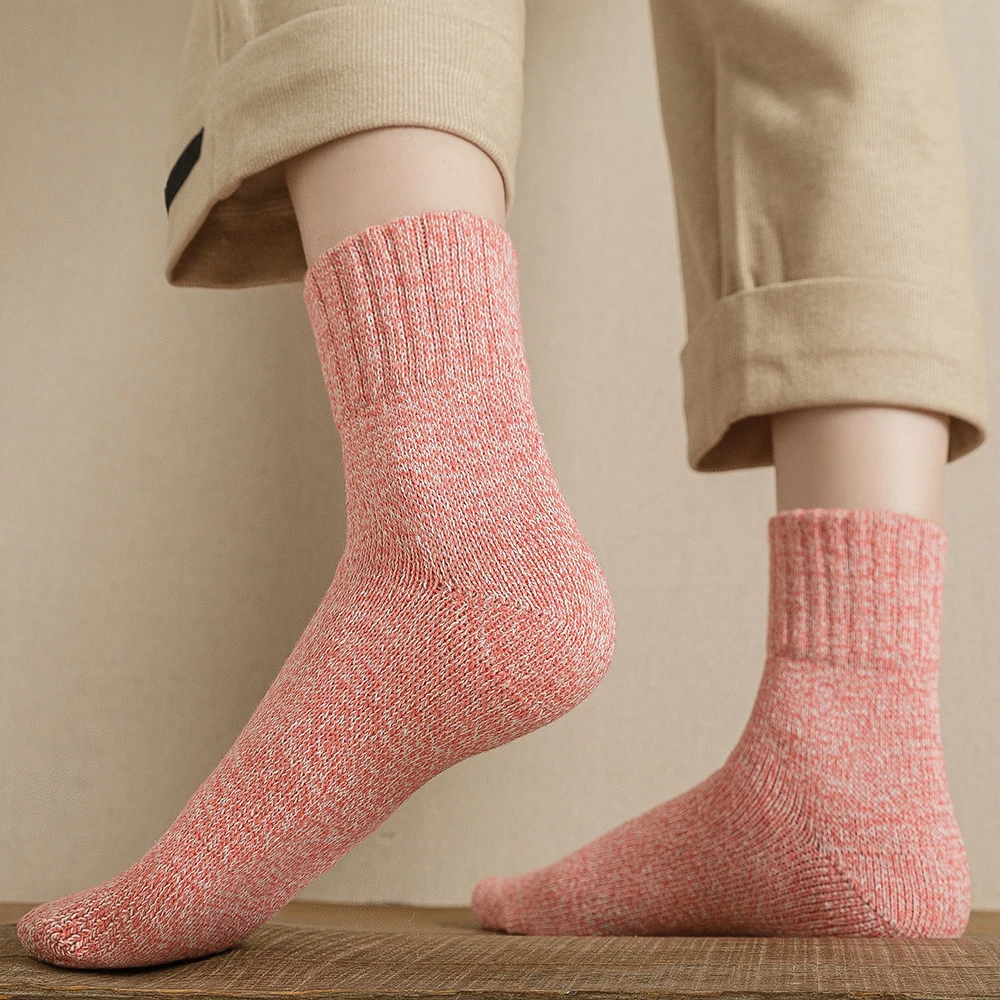 Hot New Witner Socks Women Socks Thick Warm Wool Retro Solid Color High Quality 5 Pairs Set Couple Models Free Size