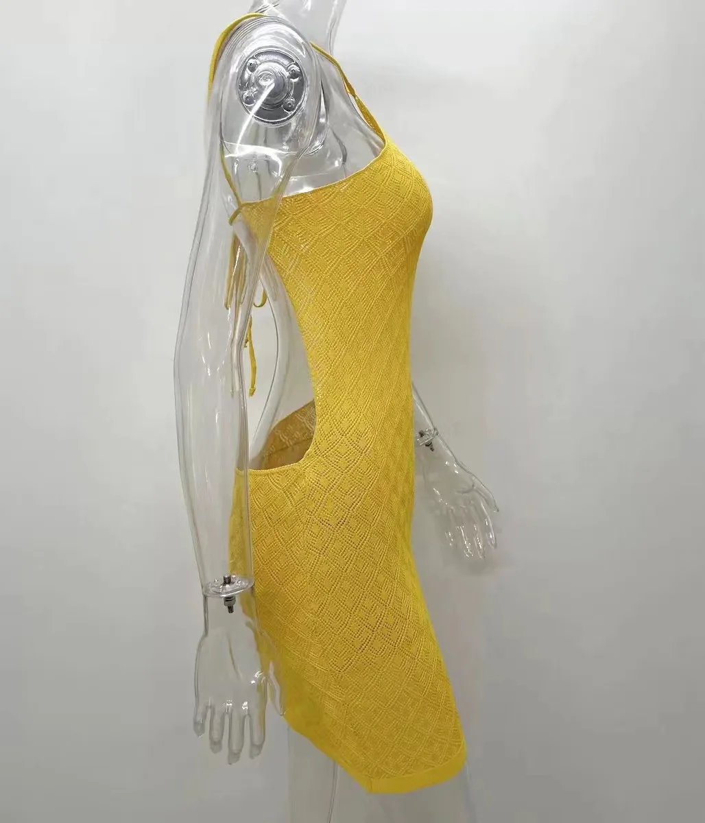 Женское летнее платье без рукавов с открытой спиной