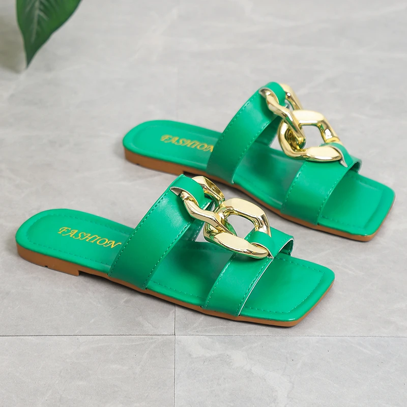 

2022 New Style Slippers For Swimming Pool Luxury Slides Low Square Toe Rivet Beach Flat Designer Womens Shoes Women Sandals