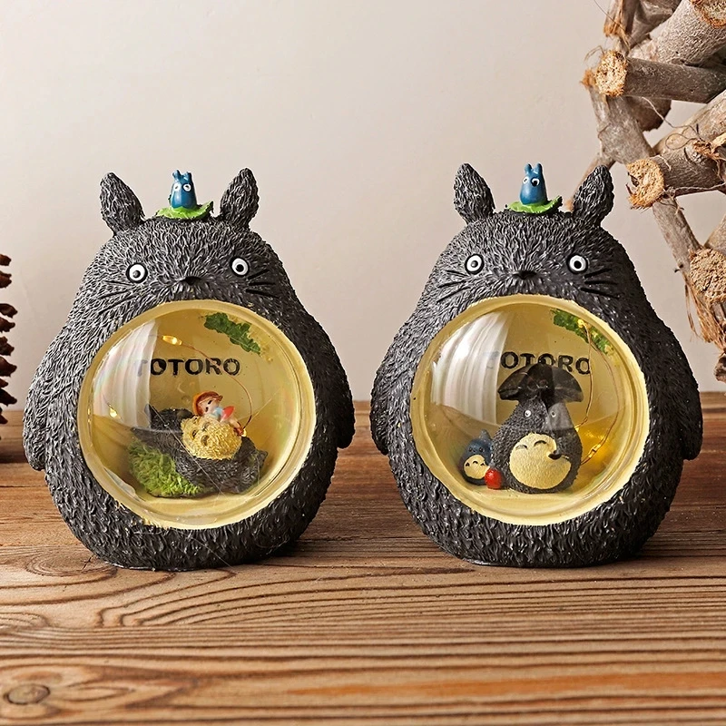 

2023 Cute Figurines for Interior Resin Living Room Decoration Modern Home Supplies Japan Style Home Decor Kawaii Accessories