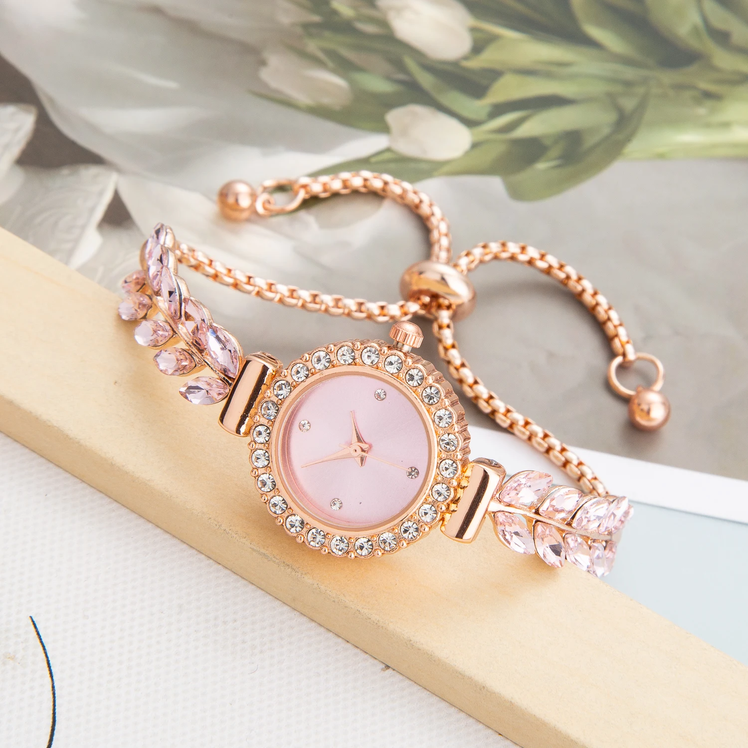 Top Selling 2023 New Feather Bracelet Watches for Women Fashion Quartz Wristwatches  Luxury High Quality Gift Free Shiping