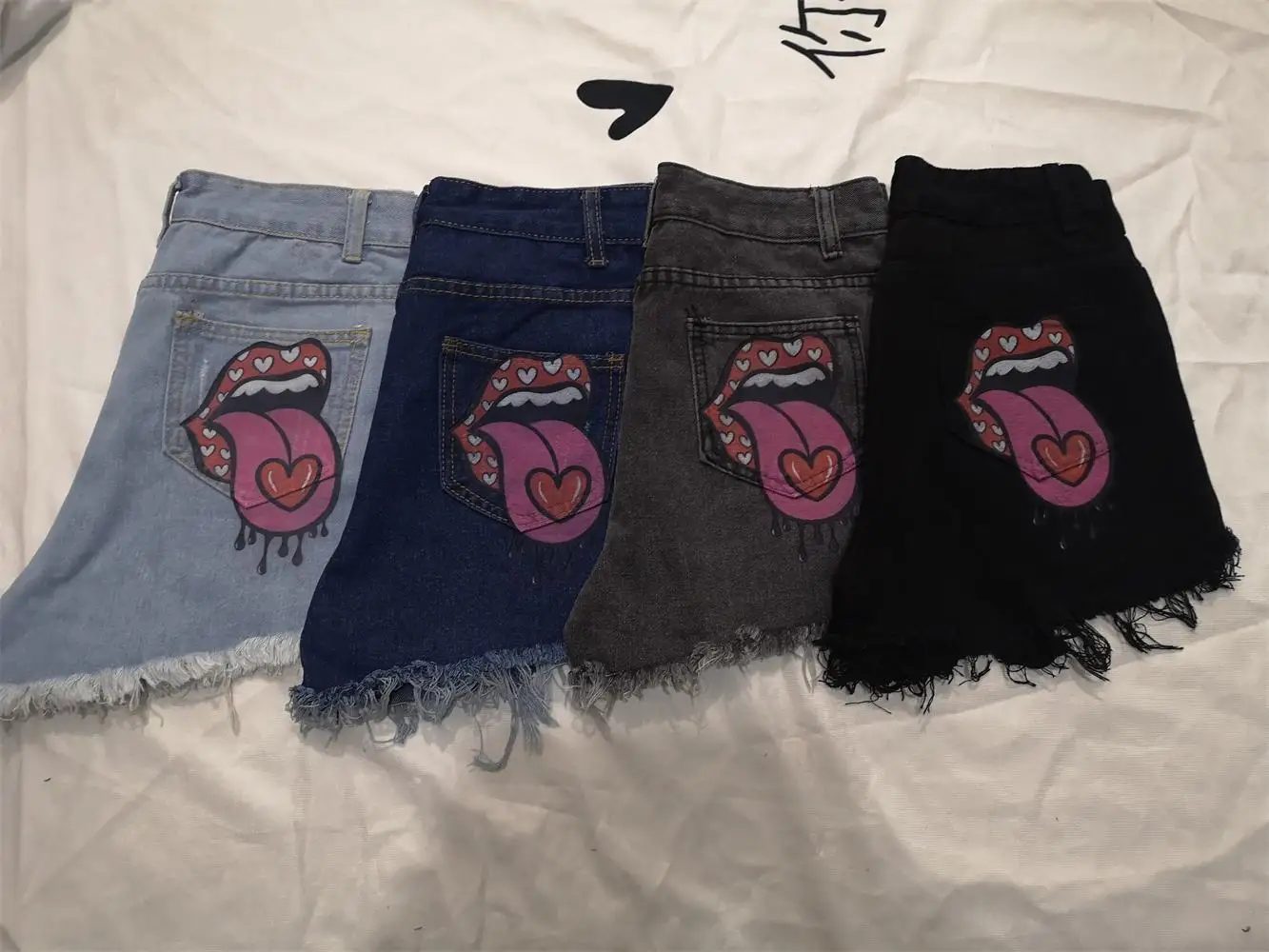 Women's 2023 Summer New Spicy Girls Street Fashion INS American KISS Letter Personalized Print Perforated Tassel Denim Shorts