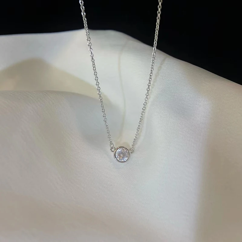 

Simple and fashionable bubble zircon pendant necklace with original high quality logo exquisite women's holiday gift