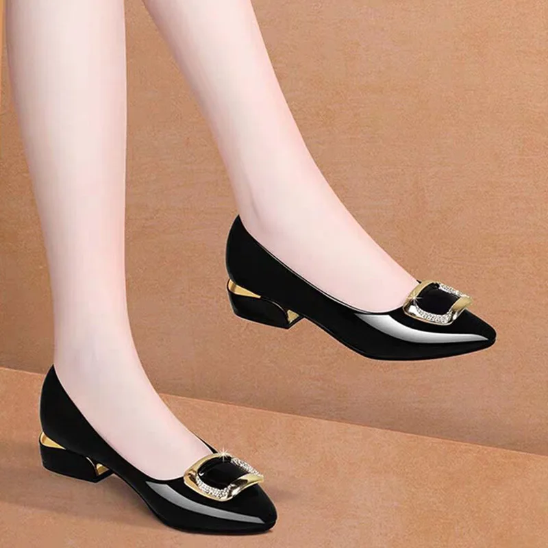

3cm Heels Women Boat Shoes Patent Leather Dress Shoes Ol Office lady Shoe Low Heels Pumps zapatos mujer Autumn Spring 8783N