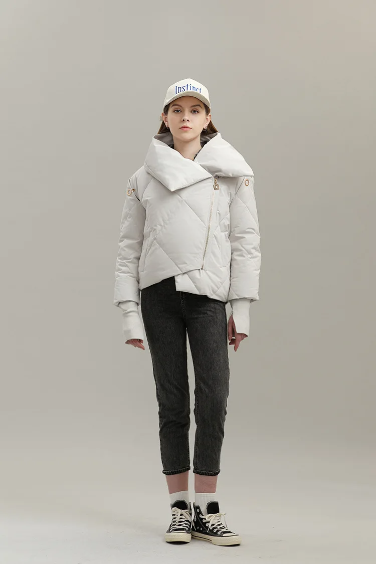 2022 Winter Jacket Solid Color Short Elegant Stitching Shoulder Sleeves Casual Parka Women's Down Jacket