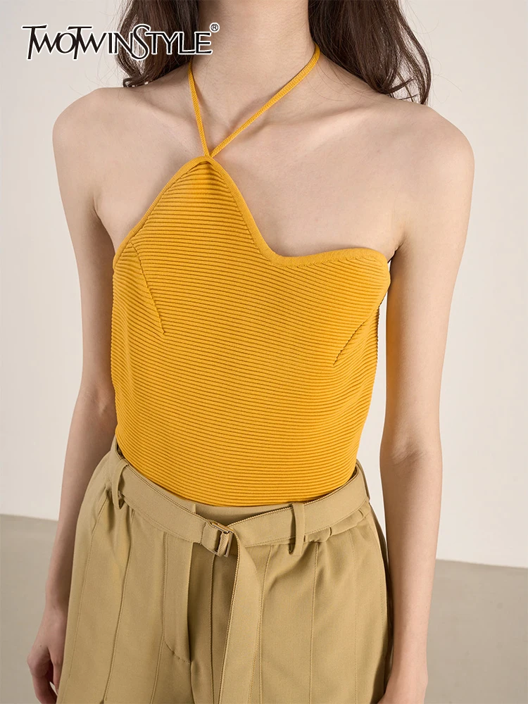 

Женское платье без рукавов TWOTWINSTYLE, однотонное платье с лямкой на шее, приталенный Летний жилет, модная женская одежда, новинка 2023