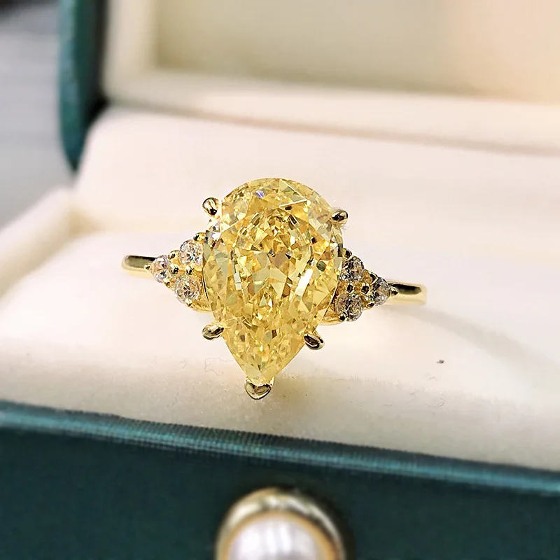 

2022 New 925 Silver Ring European and American Temperament 8 * 12 Water Drop High Carbon Diamond Zircon Ring