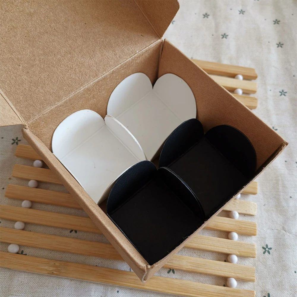

50Pcs New Kraft Paper Chocolate Spacer Chocolate Candy Tray Paper Dessert Chocolate Base Baking Package for Chocolate 3 Colors