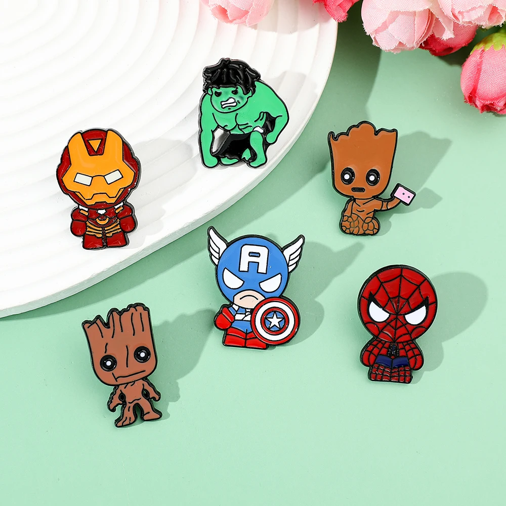 Safety Pin Brooche