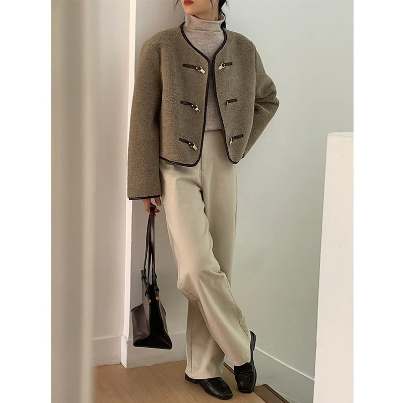 Winter leisure lamb fur V-neck contrast leather coat for women