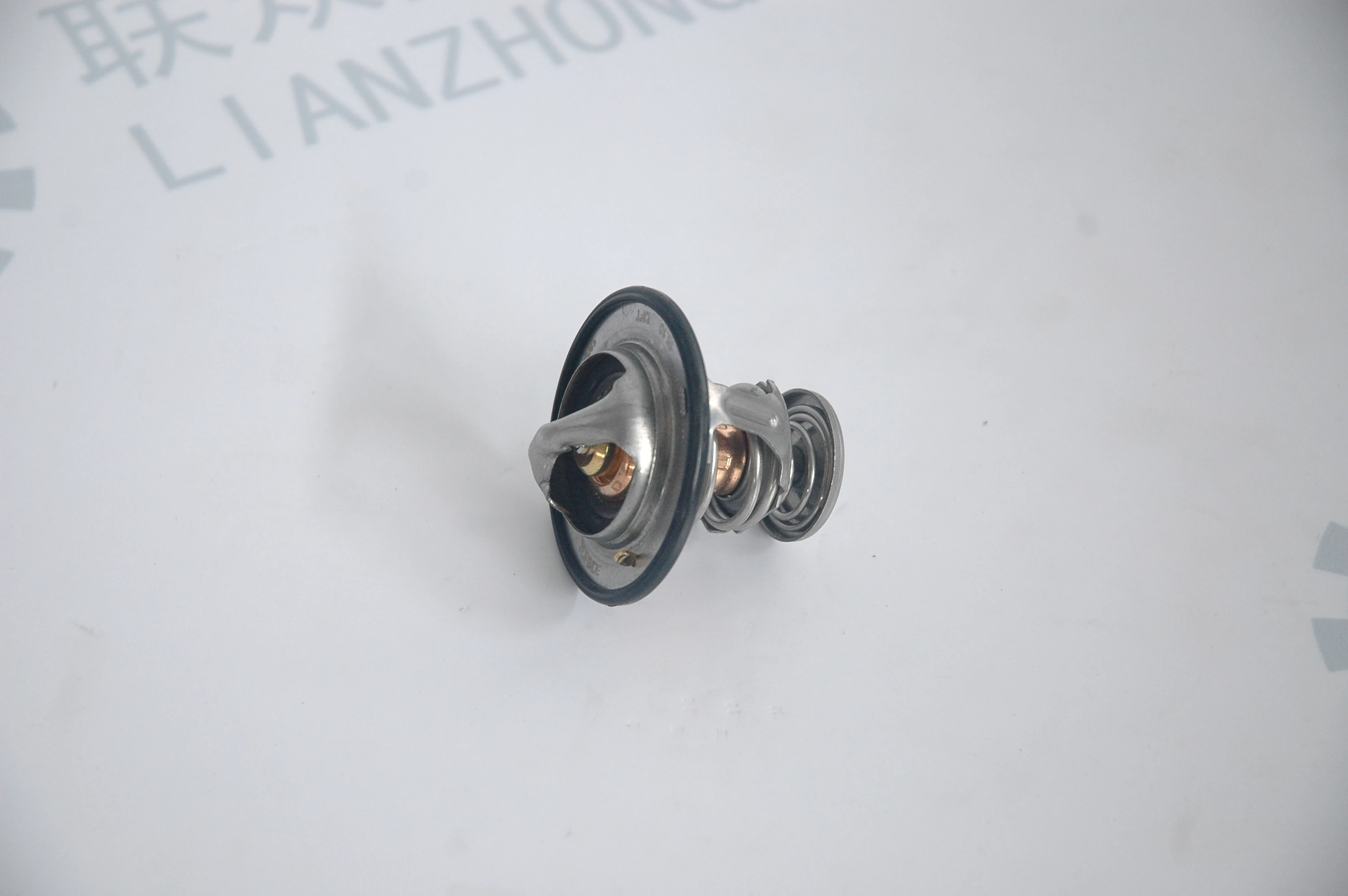 

Genuine ISF motor part Thermostat 5257076, FOTON truck part Thermostat