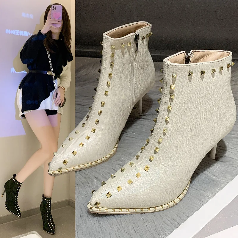 

Модные женские ботинки в европейском и американском стиле, новинка зимы 2022, ботильоны на высоком каблуке и боковой молнии, женские бархатны...