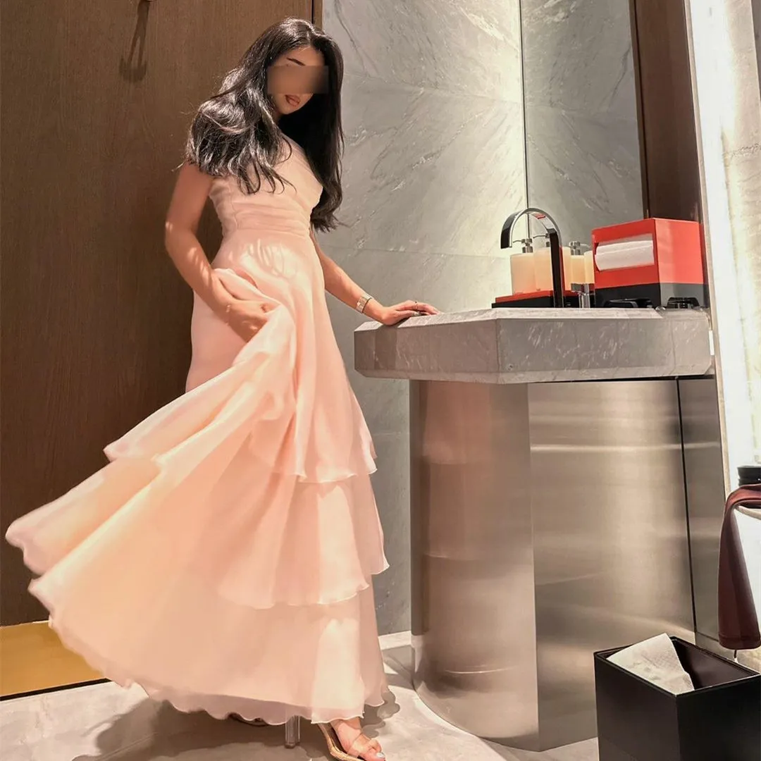 

Элегантные Длинные розовые вечерние платья из органзы, многоярусные трапециевидные платья на одно плечо длиной в Пол