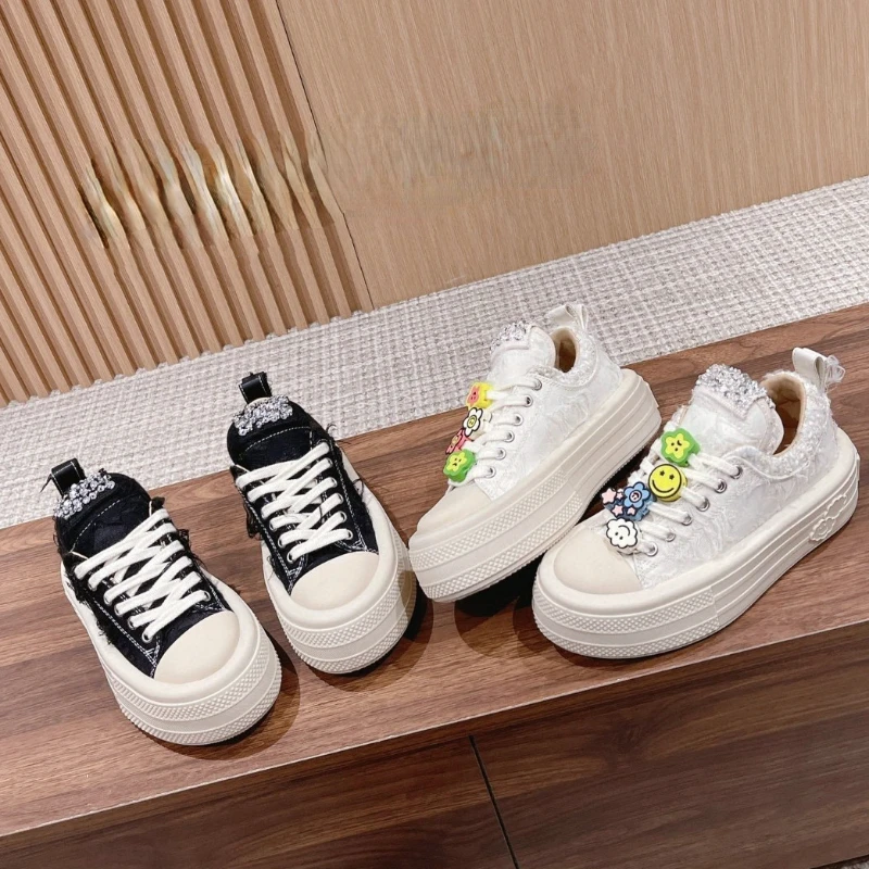 

Thick Soled Canvas Shoes for Women's 2023 Spring New Casual Small White Shoes