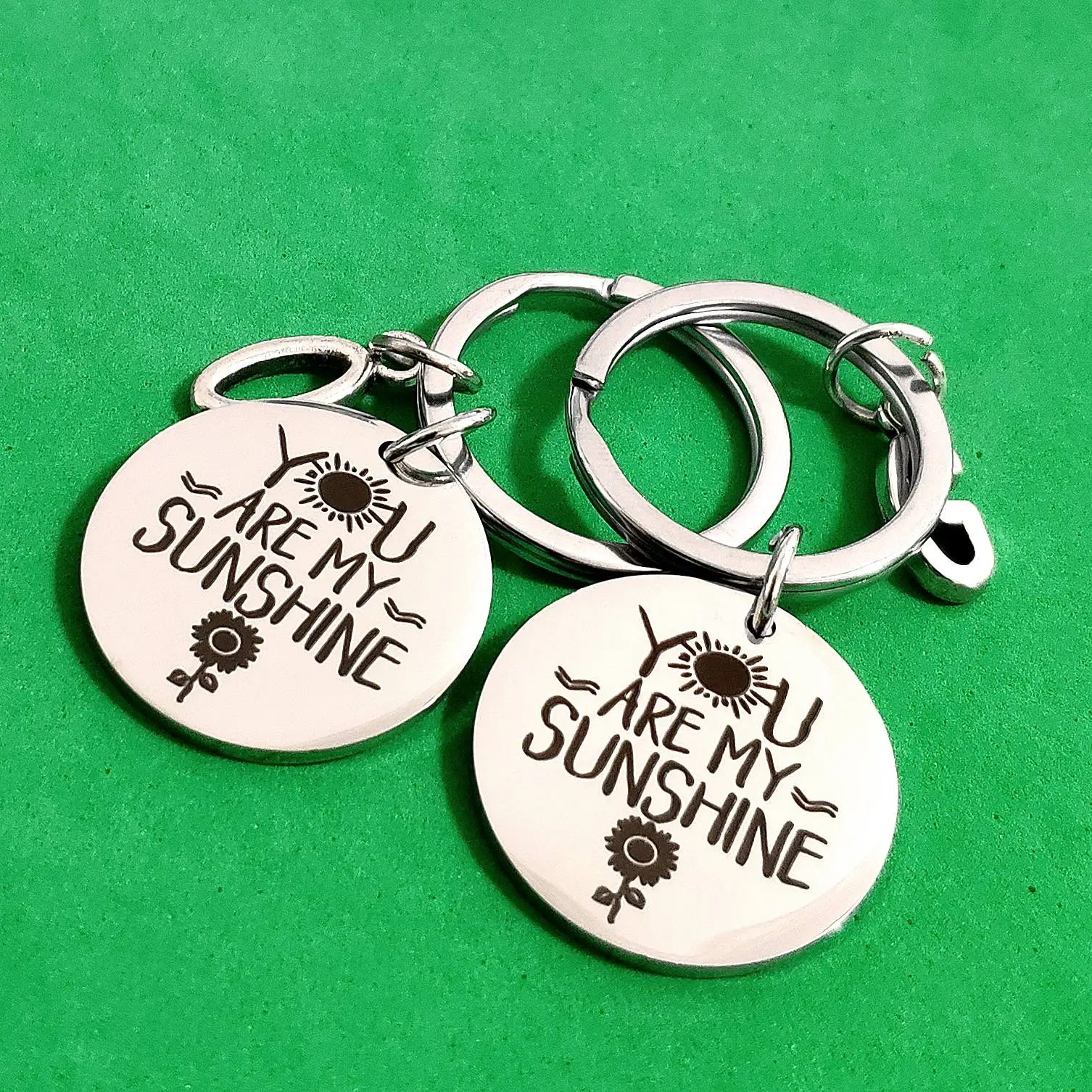 

26 Letters Keychain for Car Keys Stainless Steel Lettering Creative Keyring You Are My Sunshine Ornaments Gift Sunflower Holder