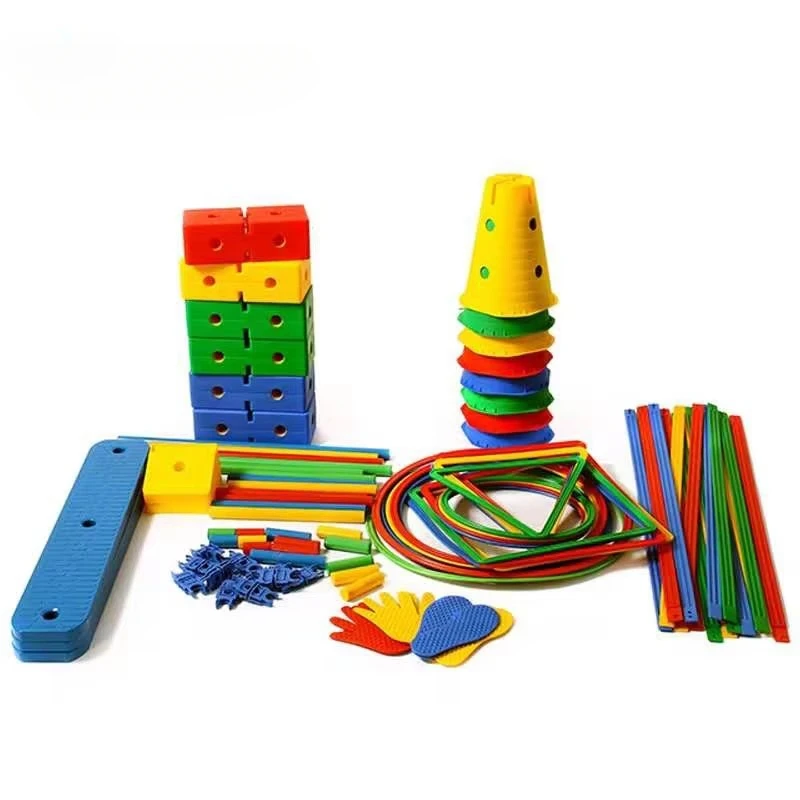 Спортивное оборудование для всей семьи в детском саду. Различные