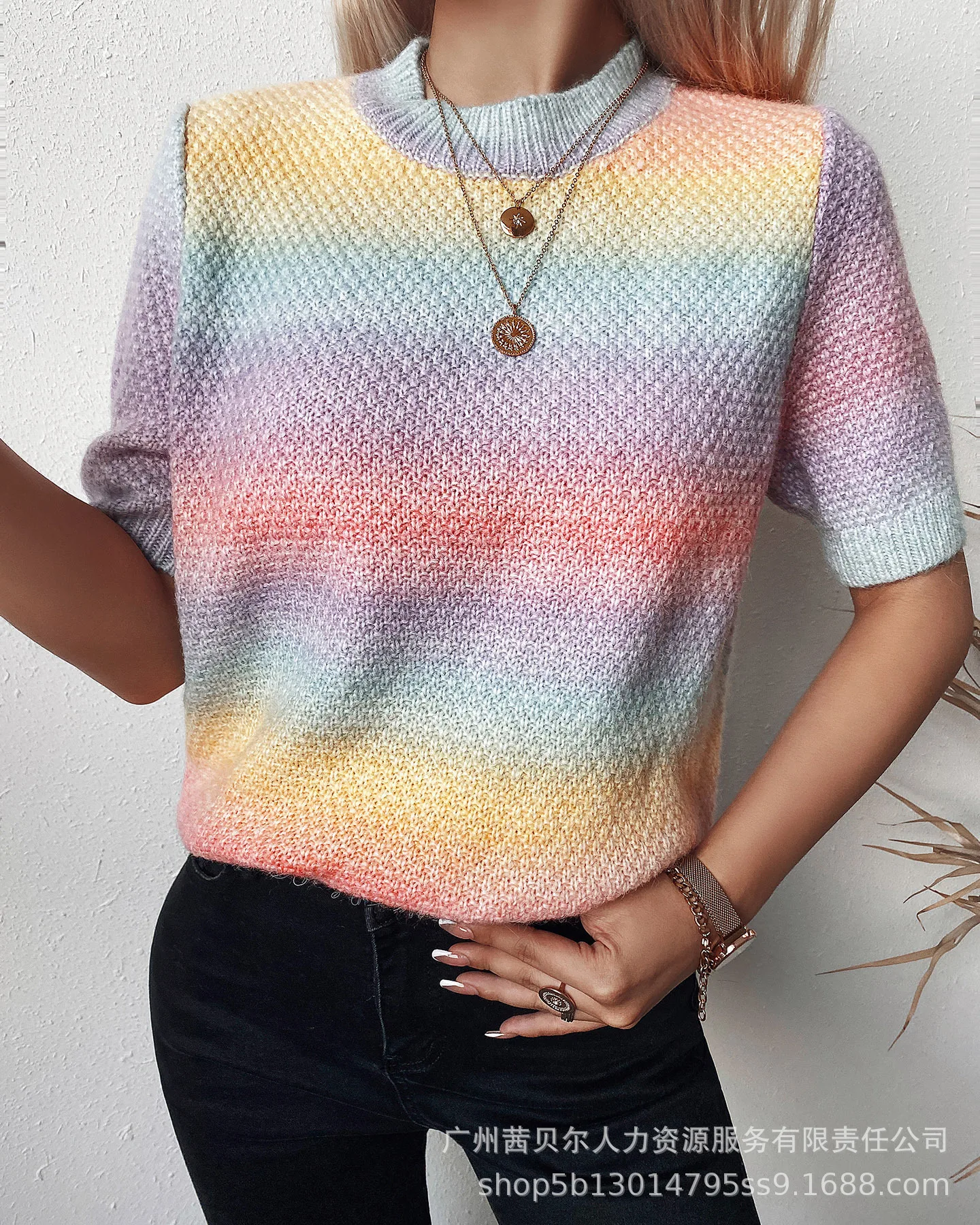 

2022 New Women's Clothing Short-sleeved Top T-shirt Colorful Half-sleeve Knitted Sweater