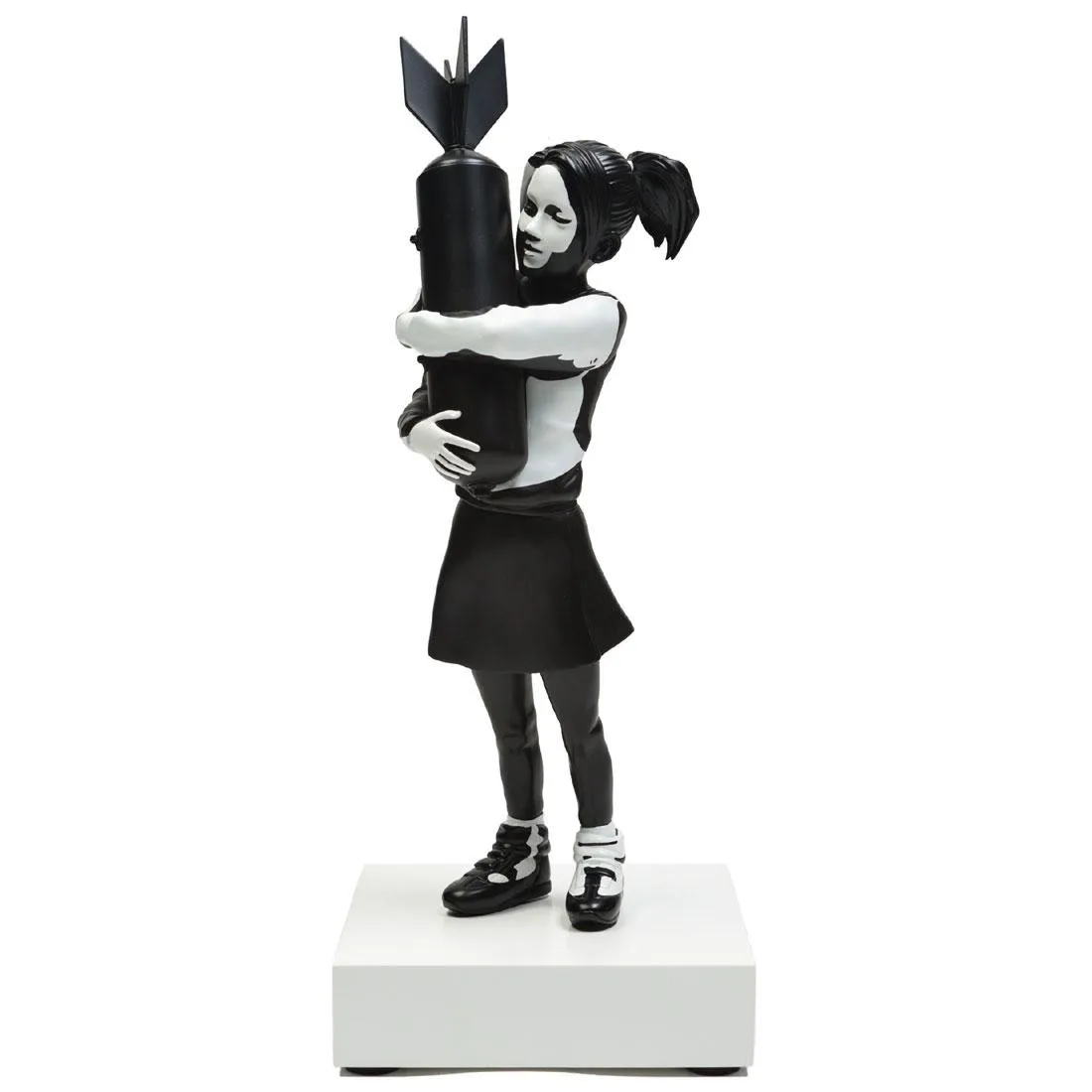 

33cm Bomb Girl Bomb Hugger Statue Hugging Peace Bomb Girl Street Art Resin Sculpture Ornament Home Office Decor