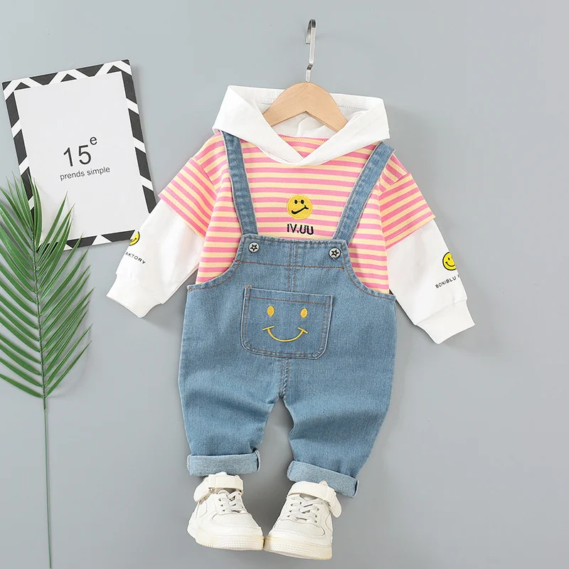 

Boys' and girls' Autumn suit new style foreign style color stripe cartoon strap pants two-piece set for children aged 1-3