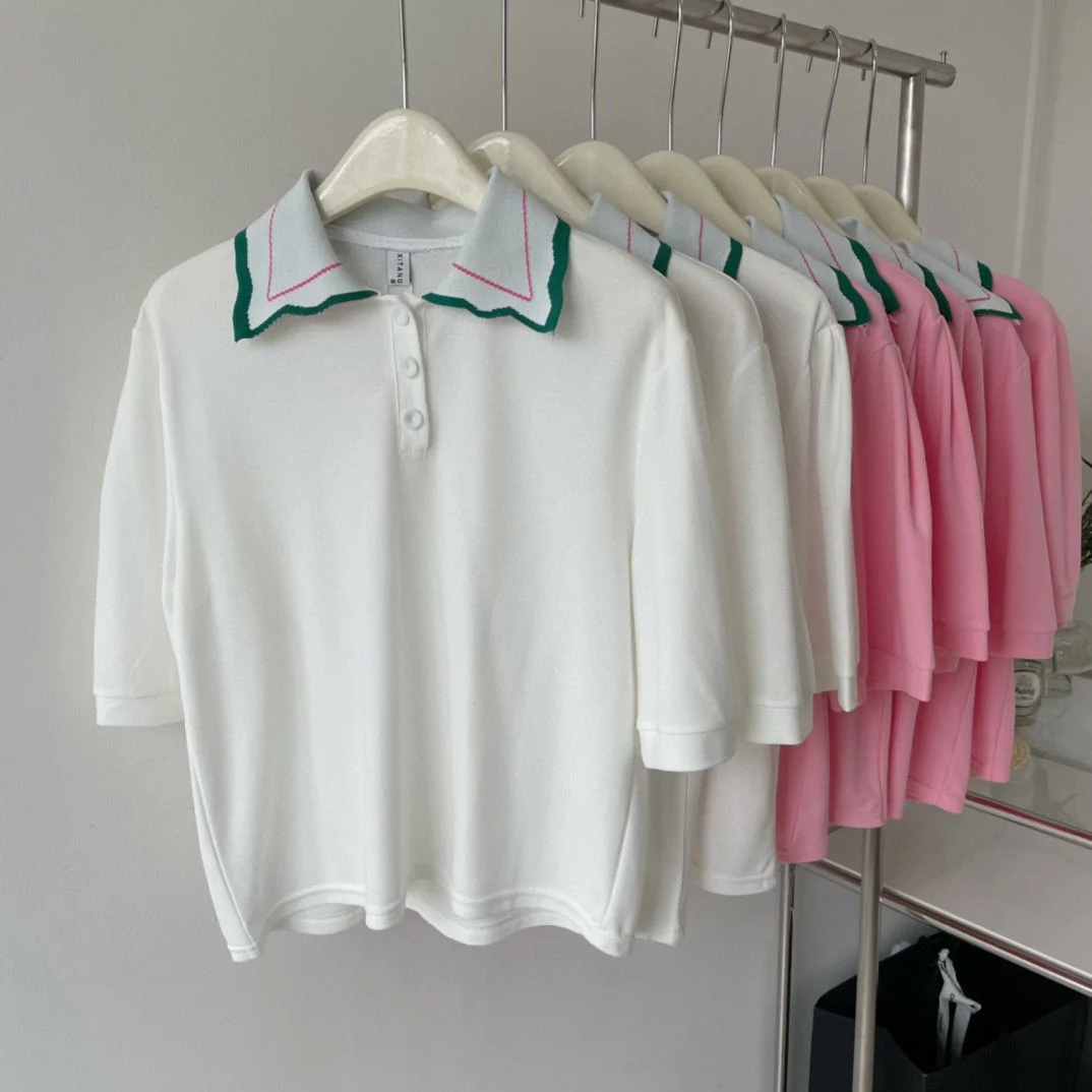 Женская футболка-поло с коротким рукавом и воротником-стойкой |