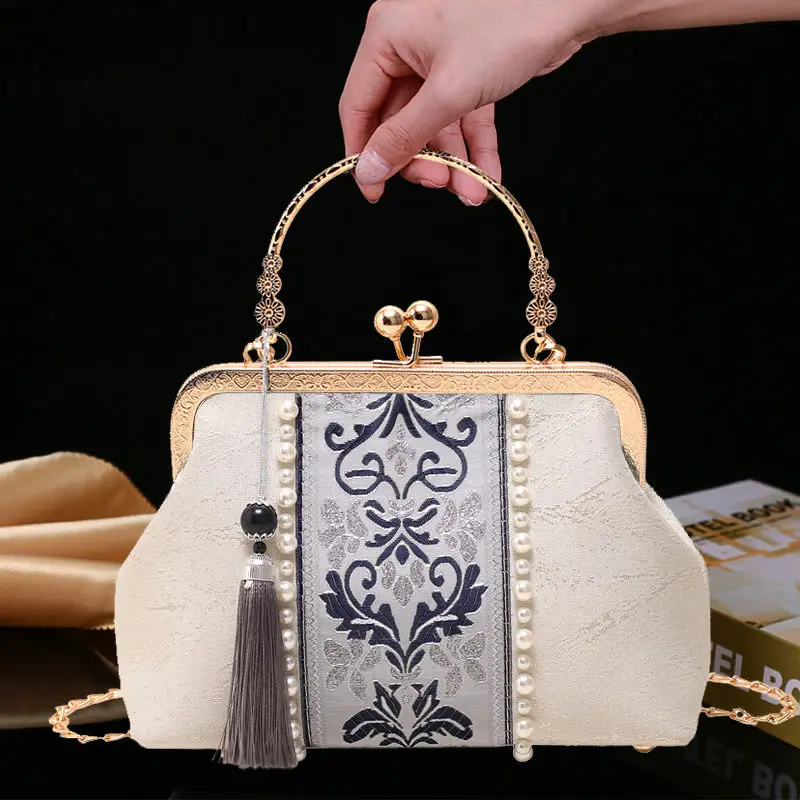 

Embroidery Flower Tote Bags for Women 2023 Designer Luxury Handbags Female Dinner Bag Pearls Chain Shoulder Messenger Bags