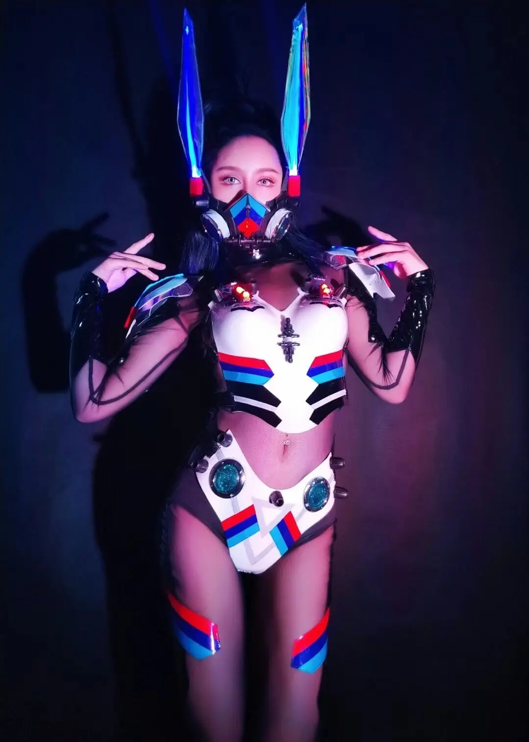 

Комплект женского бикини, из серебра Цепочка с камнями пробы, с жемчужинами и коротким бюстгальтером