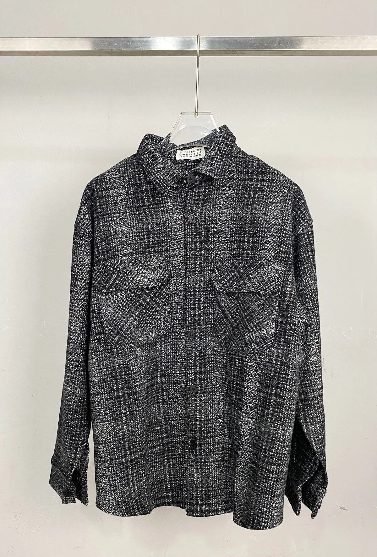 Рисунок 5 - Осенне-зимняя одежда для мужчин и женщин