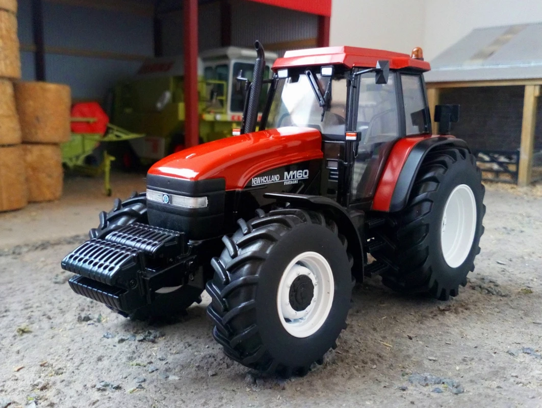 

1:32 M160 New Holland tractor alloy agricultural vehicle Model Toy Gift