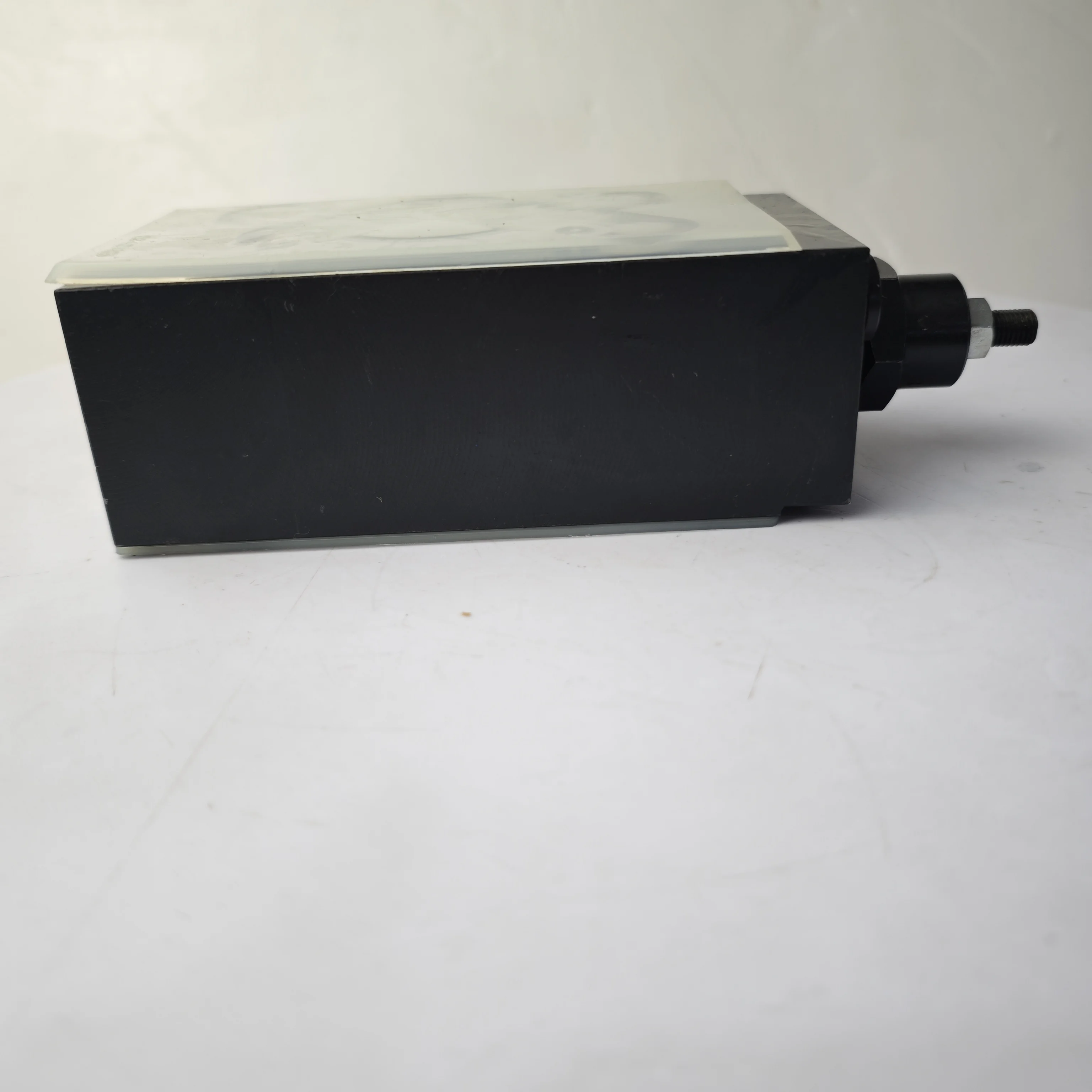 Клапан снижения давления DGMC vic kers