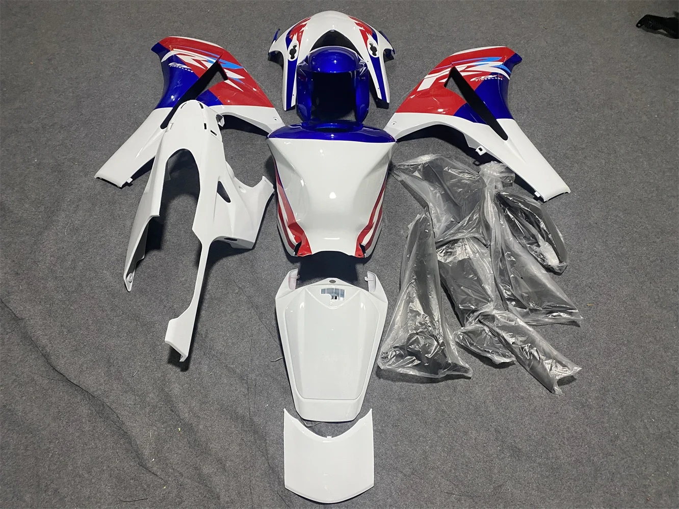Фото Комплект обтекателей для мотоцикла, подходит для CBR1000RR 2008-2011 годов выпуска, сине-бело-красный корпус мотоцикла. №4