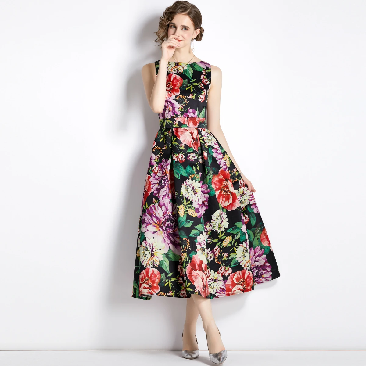 Женское летнее платье-трапеция без рукавов с цветочным принтом и высокой талией