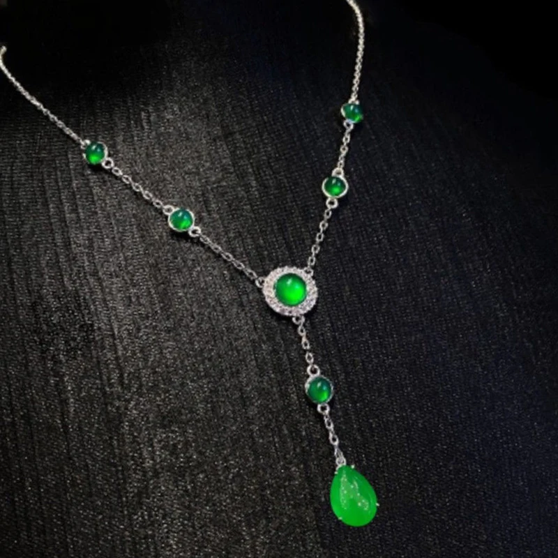 

Natural Hetian Chalcedony Necklace Long Design Charm Chinese Style Luxury Egg Noodle Chain Green Pendant Ladies Jewelry gift