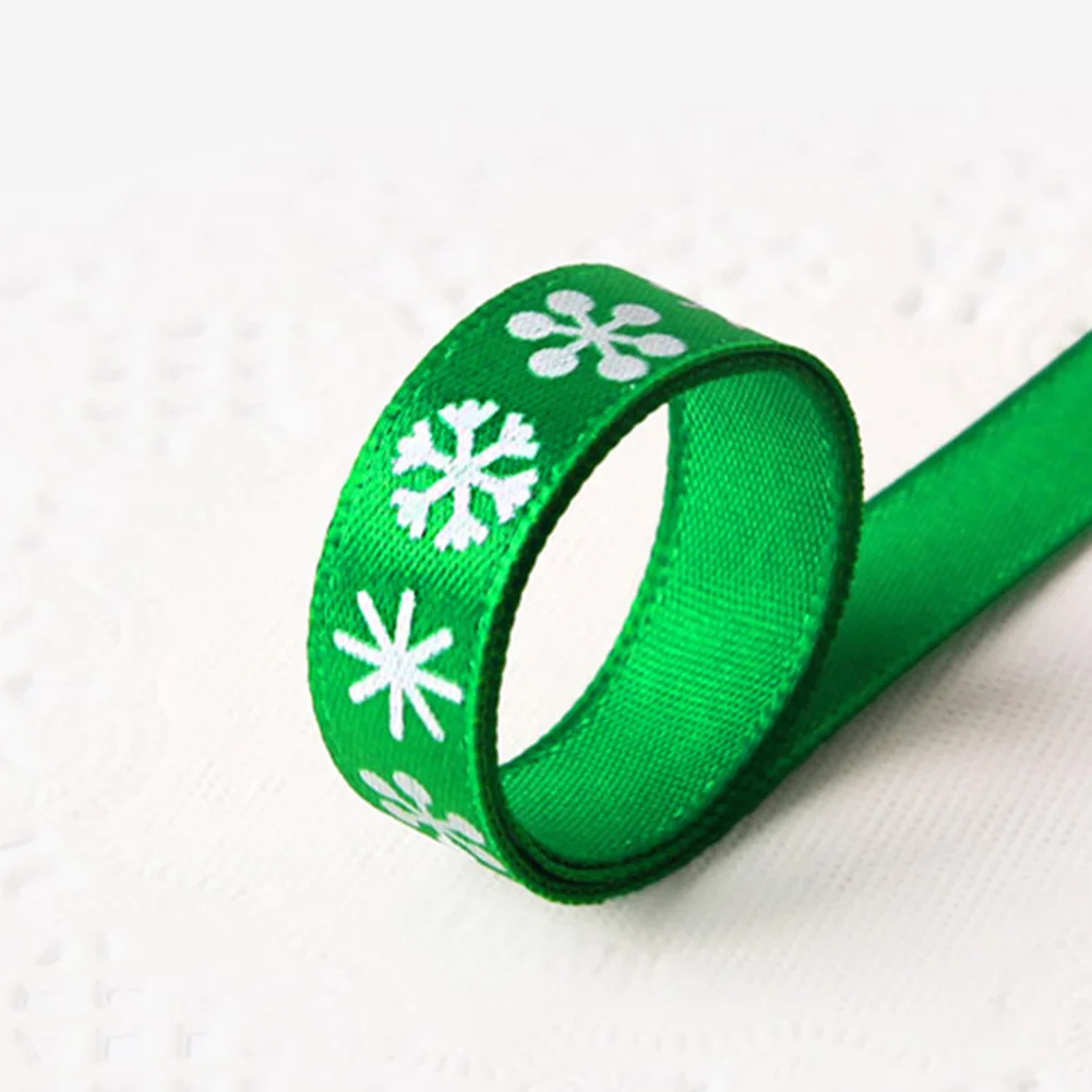 

Festive Packaging Christmas Ribbon 10mm 23M Green Soft 1 Roll Can Be Used To Twine The Decorated Christmas Tree