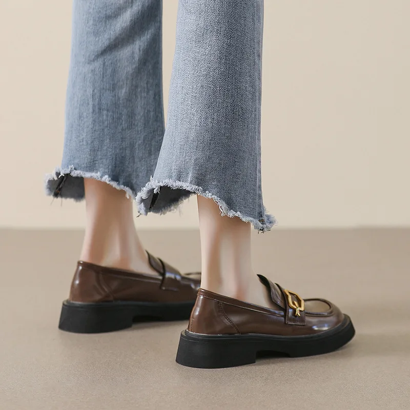 Women's Leather Shoes Mid Plate Loafers Casual Shoes Banquet Office Wear Metal Decoration Lolita Shoes Platform Shoes