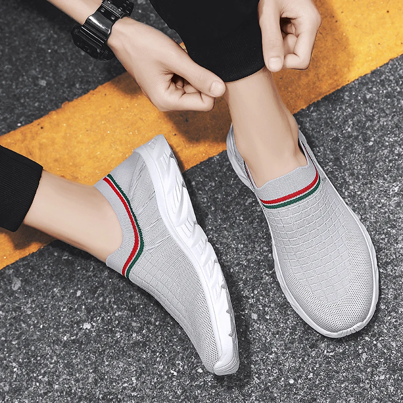 

New Trend Summer Slip-on Shoes Mesh Breathable Men's Loafers Lightweight Wear-resistant Casual Shoes Men's Sports Tennis Shoes