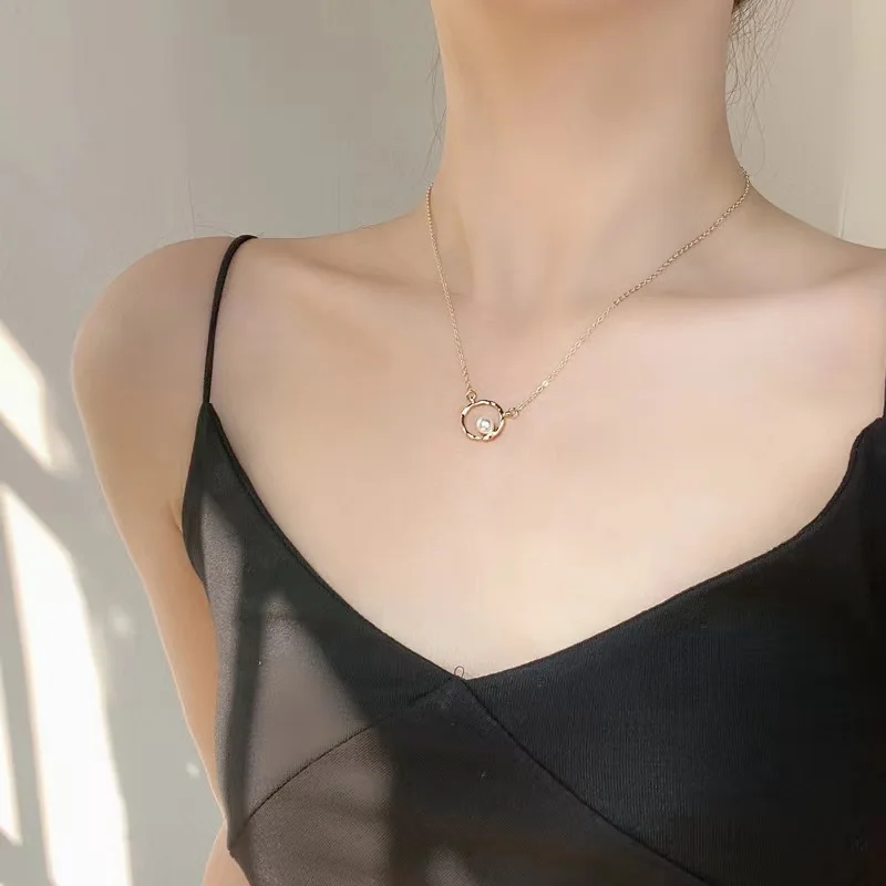 

Japan Korea simple geometric Circle Necklace temperament beautiful pearl neck chain summer daily girlfriends clavicle chain