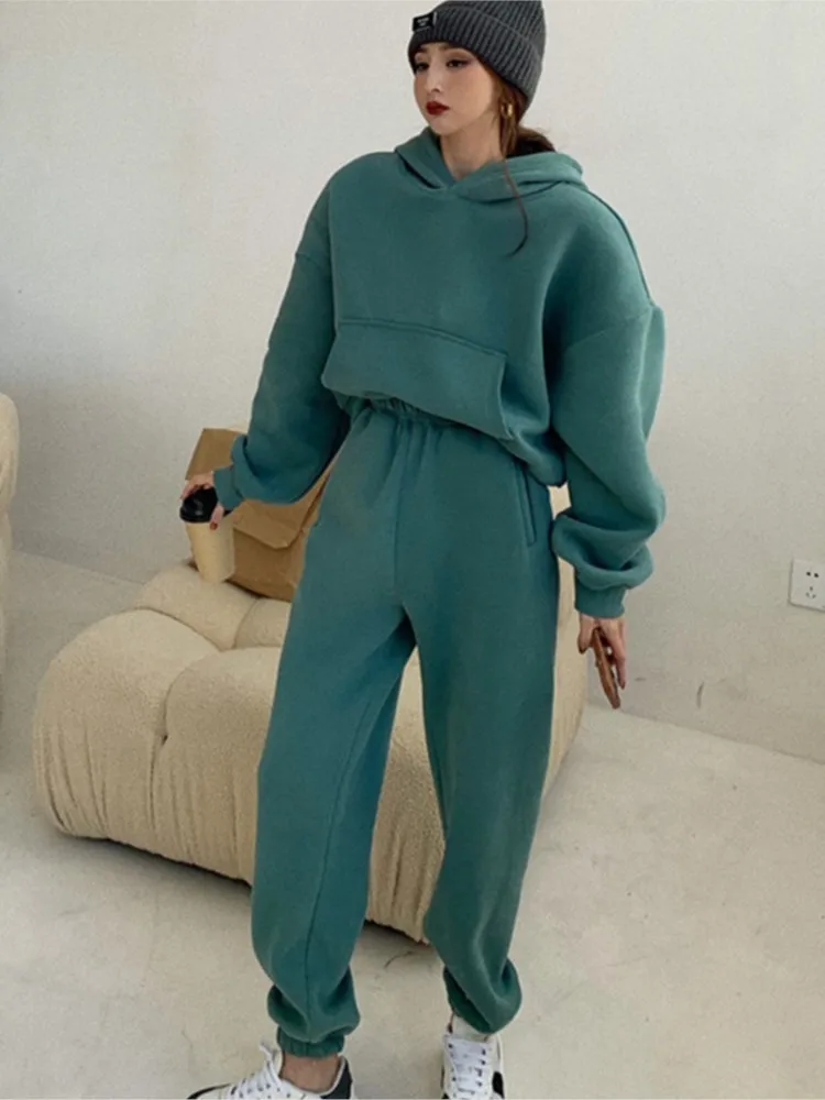 

Женский спортивный костюм из двух предметов, толстовка с капюшоном на флисе и эластичные вязаные штаны