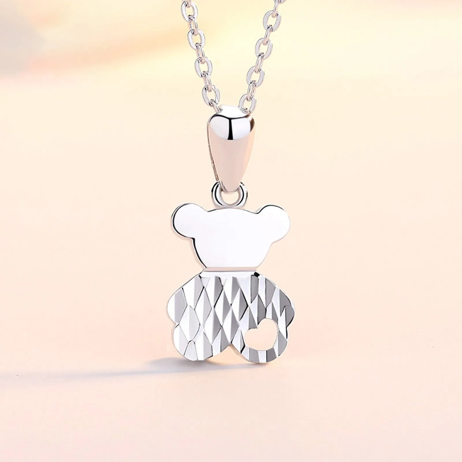 

Real Pure Platinum 950 Men Women Lucky Gift Heart Carved Bear Pendant 1.2-1.4g