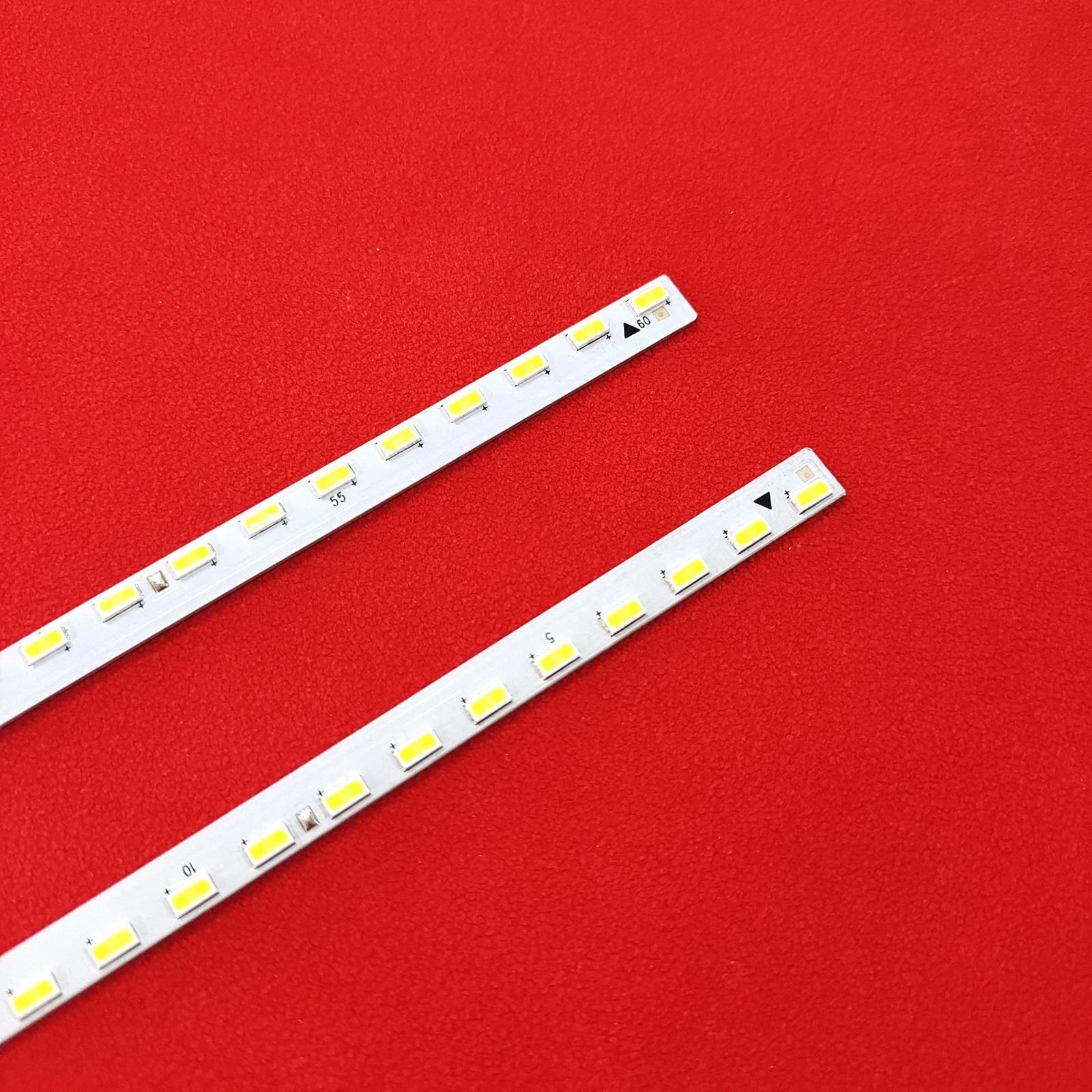 ДЛЯ Hisense LED43K5500U RSAG7.820.6185 HE426HU-B51S1 60LED 466MM