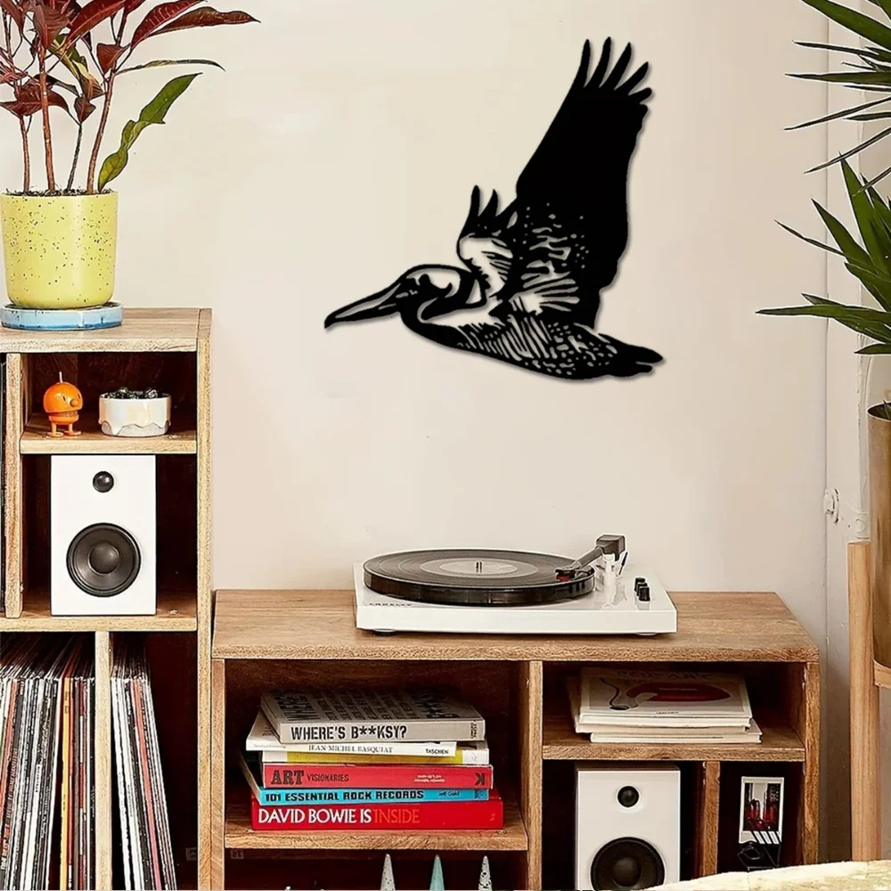 Элегантное металлическое украшение Pelican украсит интерьер с помощью этого